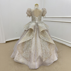 Wn1795 Vestido de Fiesta Largo Estilo Princesa para Niña, Color Champán, con Flores Exquisitas, Manga Larga, Adornado con Cuentas y Cristales - Product Image 3