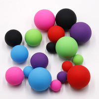 Balle de massage en silicone naturel durable avec logo personnalisé en relief (40-89 mm) pour la thérapie par le yoga et les cadeaux promotionnels – Vente chaude