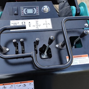 <span class=keywords><strong>Loader</strong></span> <span class=keywords><strong>Mini</strong></span> Skid Steer <span class=keywords><strong>Mattson</strong></span> ML525W yang Dilengkapi Mesin Diesel Kubota, Tipe Beroda untuk Penggunaan Serbaguna - Product Image 6