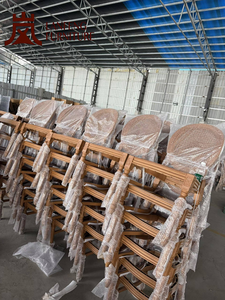Chaise de banquet en plastique PP de qualité commerciale pour <span class=keywords><strong>la</strong></span> location événementielle, sièges empilables robustes pour mariages et lieux de réception - Product Image 4