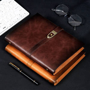 Carnets de voyage de luxe en cuir véritable format A5 avec logo personnalisé, idéaux pour les coffrets cadeaux - Offre promotionnelle IStapromo - Product Image 3