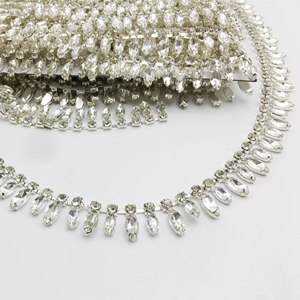 SINRONG 7x15mm <span class=keywords><strong>Marquise</strong></span> Chaîne En Métal Strass pour Canne Décoration Vêtements Accessoires Strass - Product Image 1