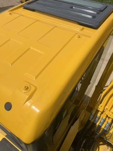 Excavadora de orugas KOMATSU de segunda mano, de 20 toneladas, con componentes centrales (motor bomba) y capacidad de cucharón de 1,2 m³ - Product Image 2