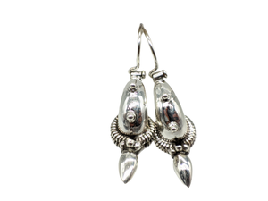 Pendientes Hechos a Mano en Plata de Ley 925, Joyería de Plata de Diseño Vintage para Mujer, Proveedor Mayorista de Joyería Personalizada de la India - Product Image 6