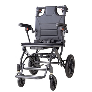 Silla de ruedas plegable ligera Transferencia de fibra de carbono Silla de ruedas de <span class=keywords><strong>viaje</strong></span> Cojín de asiento de cuero Se puede llevar <span class=keywords><strong>en</strong></span> el avión - Product Image 1