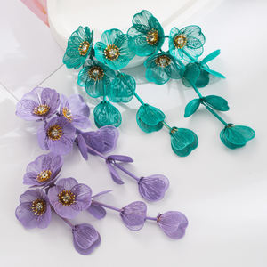 Boucles d'oreilles longues à fleurs en alliage de mode en gros, bijoux pour femmes, style vacances d'été, boucles d'oreilles haut de gamme - Product Image 2