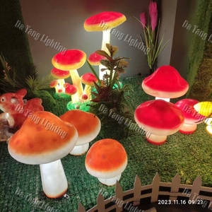 Lampes en fibre de verre en forme de champignons pour parcs à thème, centres commerciaux, stations balnéaires et aménagements paysagers de jardins fantastiques - Product Image 3