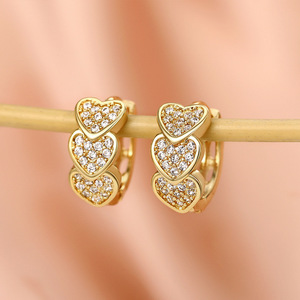 Orecchini a Cerchio a Forma di Cuore per Donne, Design Rotondo, Accessori per Orecchie da Indossare Quotidianamente - Product Image 1