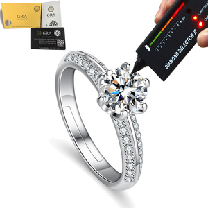 Anello Nuziale Regolabile in Moissanite da 1 Carato Colore D Placcato Platino per Donna con Certificato GRA - Product Image 1