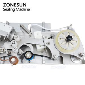 เครื่องปิดผนึกกล่องโลหะแบบกึ่งอัตโนมัติ ZONESUN ZS-FH020 สำหรับวางบนโต๊ะ พร้อมระบบเซอร์โว ปิดผนึกด้วยเทปรอบกล่องเต็มวงกลม และเครื่องปิดผนึกขวดด้วยเทป - Product Image 5