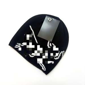 Chapeau tricoté unisexe en laine 100% avec motif d'oiseau de dessin animé, imprimé numériquement, chaud pour l'hiver, nouvelle collection automne/hiver 2026, en stock, vente en gros - Product Image 3