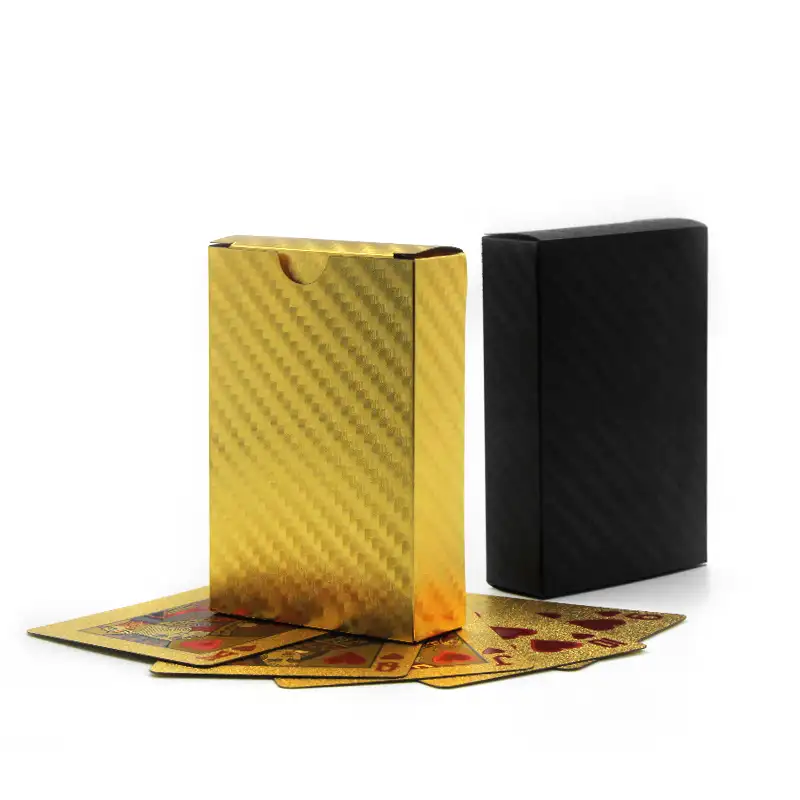 उच्च गुणवत्ता कस्टम खेल कार्ड मुद्रण पोकर पीवीसी निविड़ अंधकार प्लास्टिक सोने काले खेल कार्ड में थोक