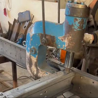 Équipement de rivetage de châssis de camion industriel Machine de rivetage de châssis de camion automatique hydraulique robuste