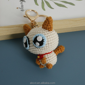 手工制作可爱针织钩编猫卡哇伊时尚圣诞钩编哭猫钥匙扣吊坠装饰品 - Product Image 1