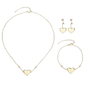 Parures de bijoux en acier inoxydable plaqué or 18 carats, haute qualité, nouvelle mode, vente en gros 2024, directement de l'usine - Product Image 3