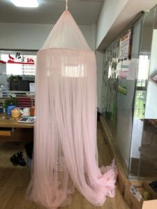 Auvent de lit princesse <span class=keywords><strong>arc</strong></span>-<span class=keywords><strong>en</strong></span>-<span class=keywords><strong>ciel</strong></span> avec étoiles brillent dans le noir auvent de lit pour chambre de filles fête à thème <span class=keywords><strong>licorne</strong></span> - Product Image 6