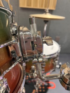 Base Esagonale Serie 9 Compatibile con Supporto per Grancassa da 12,5 Pollici con Finitura Cromata Consegna Diretta dal Produttore. - Product Image 2