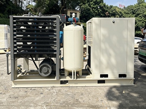 Compresseur industriel à vis et surpresseur intégré, lubrifié à l'huile, refroidissement par air, 30 bars, 2,3 m³/min, à aimant permanent - Product Image 4