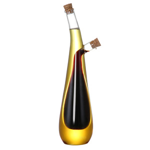 <span class=keywords><strong>Bouteille</strong></span> à <span class=keywords><strong>huile</strong></span> <span class=keywords><strong>et</strong></span> <span class=keywords><strong>vinaigre</strong></span> <span class=keywords><strong>2</strong></span> <span class=keywords><strong>en</strong></span> <span class=keywords><strong>1</strong></span> <span class=keywords><strong>en</strong></span> verre borosilicate de haute qualité, fabriquée à la main, <span class=keywords><strong>en</strong></span> gros - Product Image 6