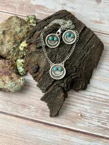 Ensemble collier et boucles d'oreilles en argent sterling fait main pour femmes, avec turquoise Kingman, motif smiley, pour cadeau - Product Image 2