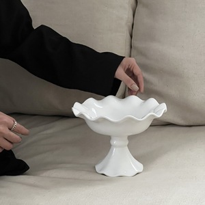 New French wavy skirted high-footed bowls, ceramic high-appearance level candy plates, artistic living room ornaments wholesale - Product Image 2