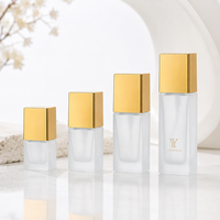 Flacon de sérum carré transparent givré de luxe 15ml 20ml 30ml 40ml, emballage cosmétique pour soins de la peau liquide 30ml, flacon de fond de teint en verre avec pompe