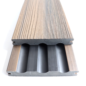 Plancher extérieur durable ultra-résistant à l'usure en WPC co-extrudé de 3e génération avec couche de surface importée pour patio <span class=keywords><strong>et</strong></span> jardin - Product Image 1