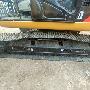 Mini-excavatrice CAT 330D de 33 tonnes avec godet de terrassement d'une capacité de 1,65 m³, excavatrice sur chenilles d'occasion - Product Image 5