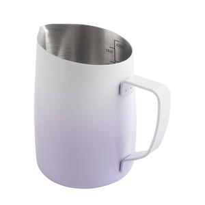 Jarra de acero inoxidable de 430 ml con degradado morado y blanco para espumar leche, ideal para capuchino y latte art, venta al por mayor - Product Image 3