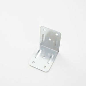 Protection d'angle en acier galvanisé à angle droit pour caisses d'emballage en bois - Antibactérien et résistant à l'eau - Product Image 6