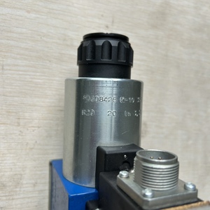 4WRAE 10E60-22/G24K31/A1V R900954083 วาล์วไฮดรอลิกแบบปรับสัดส่วนสำหรับการเปลี่ยนทิศทาง ผลิตในประเทศเยอรมนี - Product Image 4