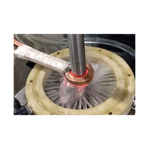 Équipement de chauffage par induction à fonctionnement continu pour environnements de production, offrant un chauffage constant et des performances longue durée - Product Image 1