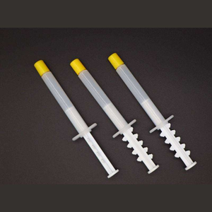 Fabrikant Op Maat 2.5G Hond Wegwerp Voeding Voorgevulde Spuit Met <span class=keywords><strong>Plastic</strong></span> Gekartelde Spuitduwer - Product Image 5