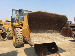 Chargeuse frontale Komatsu WA350 d'occasion fiable, modèle 2020, moteur CAT, capacité de charge nominale de 15 tonnes, direction flexible pour la manutention des matériaux - Product Image 5