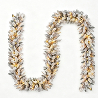 9FT Aanpasbare Sneeuwbesneeuwde Kerstkrans met Glitter, Vorst-effect en Verlichting voor Openhaard, Schouw en Kerstdecoratie