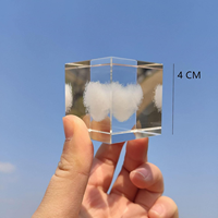 Cube en cristal gravé en 3D personnalisé en usine, logo photo, cadeau de Noël, cube en cristal avec lumière LED