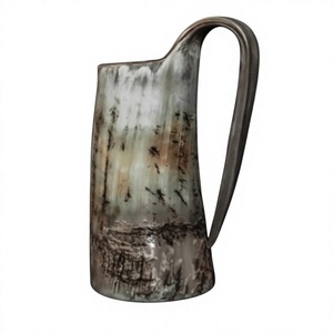 Taza Artesanal de Cuerno Nordic Shadowcurve, Estilo Vikingo Medieval, Rústica, Coleccionable, Regalo para Guerrero - Product Image 4
