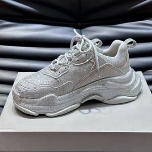 Chaussures décontractées pour hommes de haute qualité, baskets de luxe à la mode en blanc et noir, style marche - Product Image 3