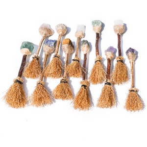 Artigianato in Cristallo Naturale all'Ingrosso, Pietra Grezza, Quarzo, Ametista, Fluorite, Decorazione <span class=keywords><strong>Scopa</strong></span> della <span class=keywords><strong>Strega</strong></span> per il Festival di Halloween - Product Image 3