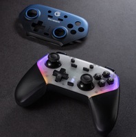Controlador de Videojuegos Gamesir Super Nova con Conectividad Trimodo, Iluminación RGB, Botones ABXY Intercambiables, Placa Frontal Desmontable y Estación de Carga