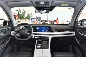 Voiture d'occasion à vendre Voiture d'occasion à vendre Changan Cs75 Plus Voiture d'occasion 1.5t Véhicules d'occasion Essence Essence 5 places SUV Pas cher - Product Image 3