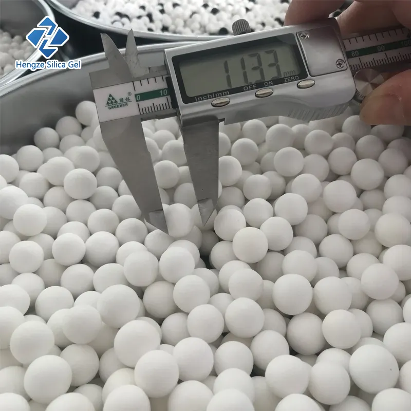 Industri 3-8Mm Pengering Alumina Aktif Bola untuk Kompresor Udara Uap Air Adsorpsi Bola