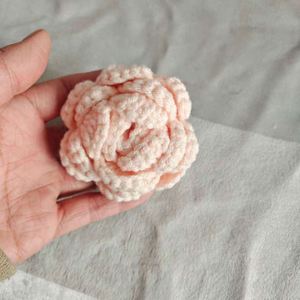 Tête de fleur de rose en crochet faite à la main, fleur en fil de laine faite à la main, accessoires de vêtements DIY - Product Image 2
