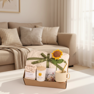 Regalos Únicos para Transmitir Alegría, Manta Acogedora de Algodón Ecológico con Aroma a Girasol, Vela Aromática, <span class=keywords><strong>Paquete</strong></span> de Cuidado para Recuperación, Regalo de Pensamiento - Product Image 1