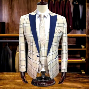 Nuovo Design OEM: Completo da <span class=keywords><strong>Uomo</strong></span> in Stile Italiano, <span class=keywords><strong>Abito</strong></span> da Sposo Tre Pezzi, Smoking Formale <span class=keywords><strong>Slim</strong></span> <span class=keywords><strong>Fit</strong></span> per Cerimonie e Affari - Product Image 1