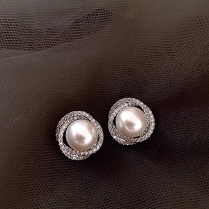 Orecchini a perla a spirale da donna, eleganti e leggeri, gioielli alla moda per le orecchie - Product Image 1