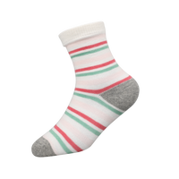 Multi-Designed 3D Flowers Crew Chaussettes personnalisées respirantes OEM Jacquard pour enfants pour filles