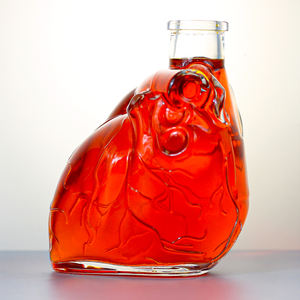 Vente en gros 500ml 700ml 750ml Vodka Brandy Whisky <span class=keywords><strong>Rhum</strong></span> Gin Carafe en forme <span class=keywords><strong>de</strong></span> <span class=keywords><strong>coeur</strong></span> bouteille en verre unique - Product Image 5