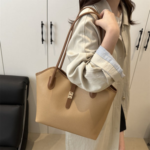Nouveauté 2026 : Sacs fourre-tout pour <span class=keywords><strong>femme</strong></span> à prix abordable, grande capacité, en cuir PU avec fermeture éclair, sacs à <span class=keywords><strong>main</strong></span> pour femmes - Product Image 4