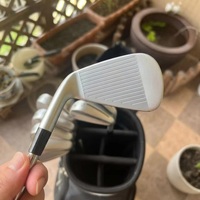 Ensemble de fers de golf forgés, fers en acier au carbone à lancement élevé avec rainures de précision pour les golfeurs hommes, entraînement et compétition sur le terrain